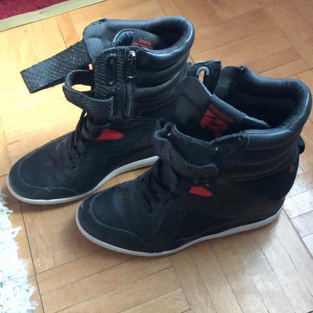 Size 8 Reebok’s